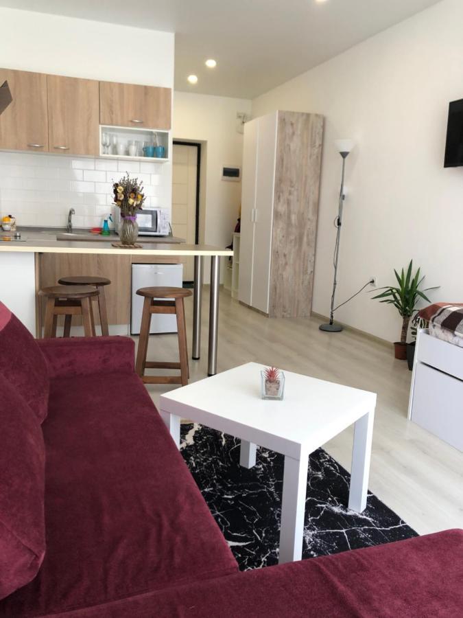 Sмарт Студія З Терасою !! Іванова 35 Youjne Extérieur photo